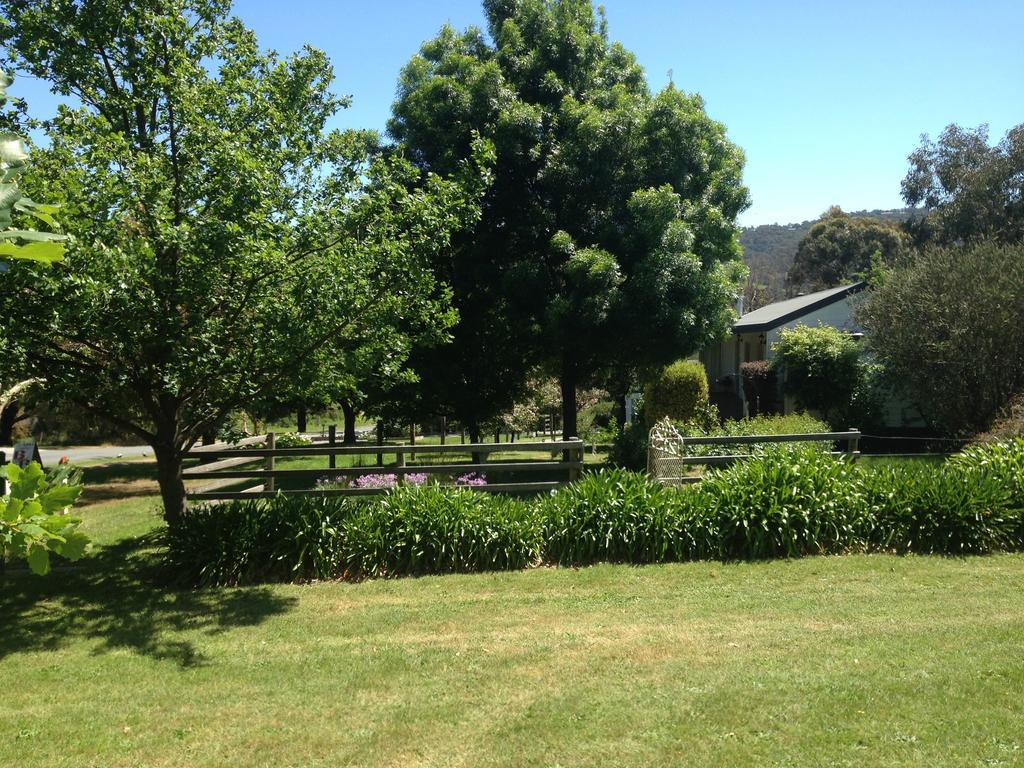 Yarra Glen Bed & Breakfast Bagian luar foto